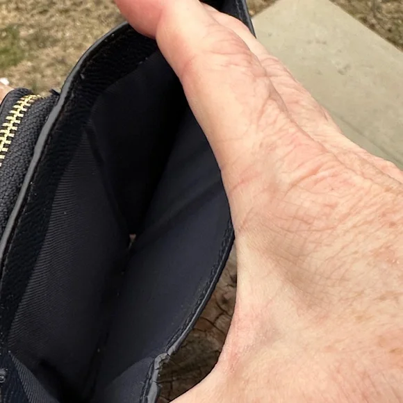 Coach Midnight Crossgrain Leather Vintage Wallet with zip inside pocket - Picture 4 of 11